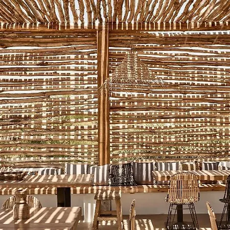 Naxian On The (adults Only) 호텔 Maragkas